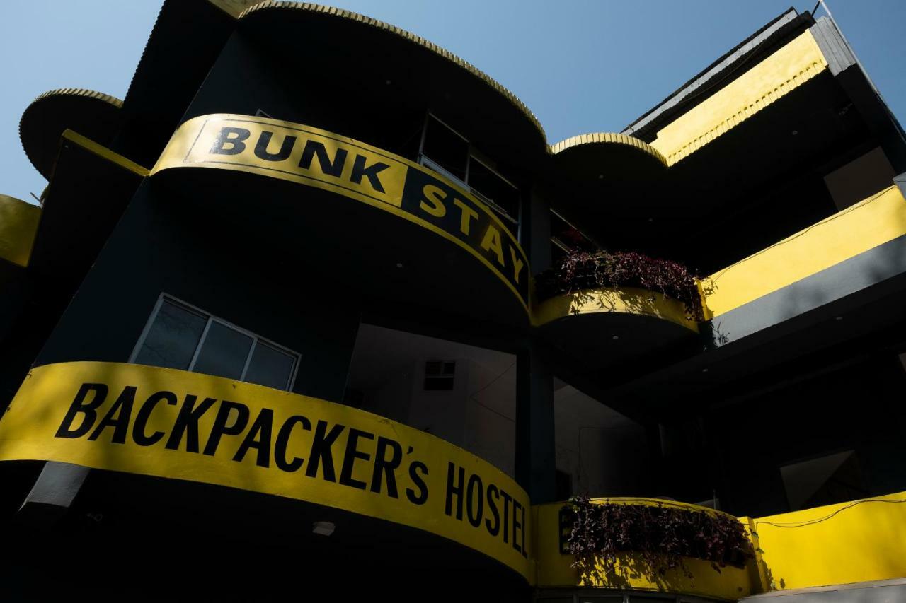 Bunkstay Coworking Hostel & Glamping Rishikesh Bagian luar foto
